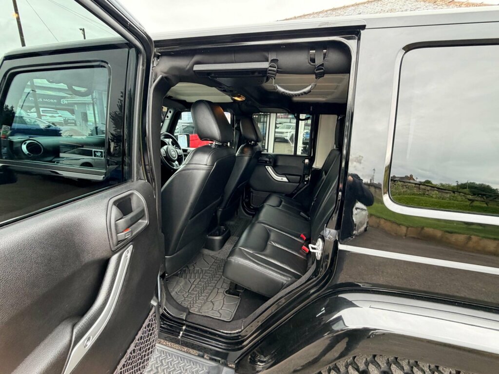 Jeep Wrangler 2.8 Crd Overland Black #16
