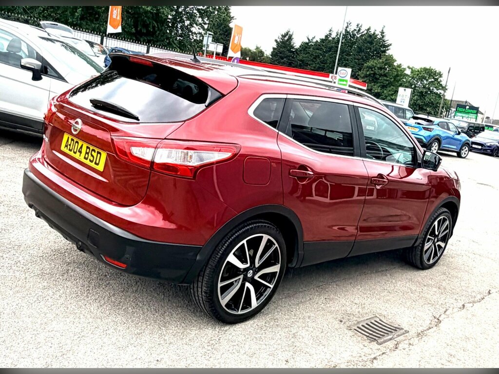 Nissan Qashqai 1.6 Dci Tekna 2Wd Euro 6 Ss AD04BSD Red #5