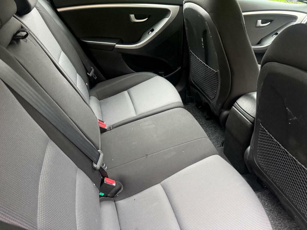 Hyundai I30 Hatchback Crdi Black #18