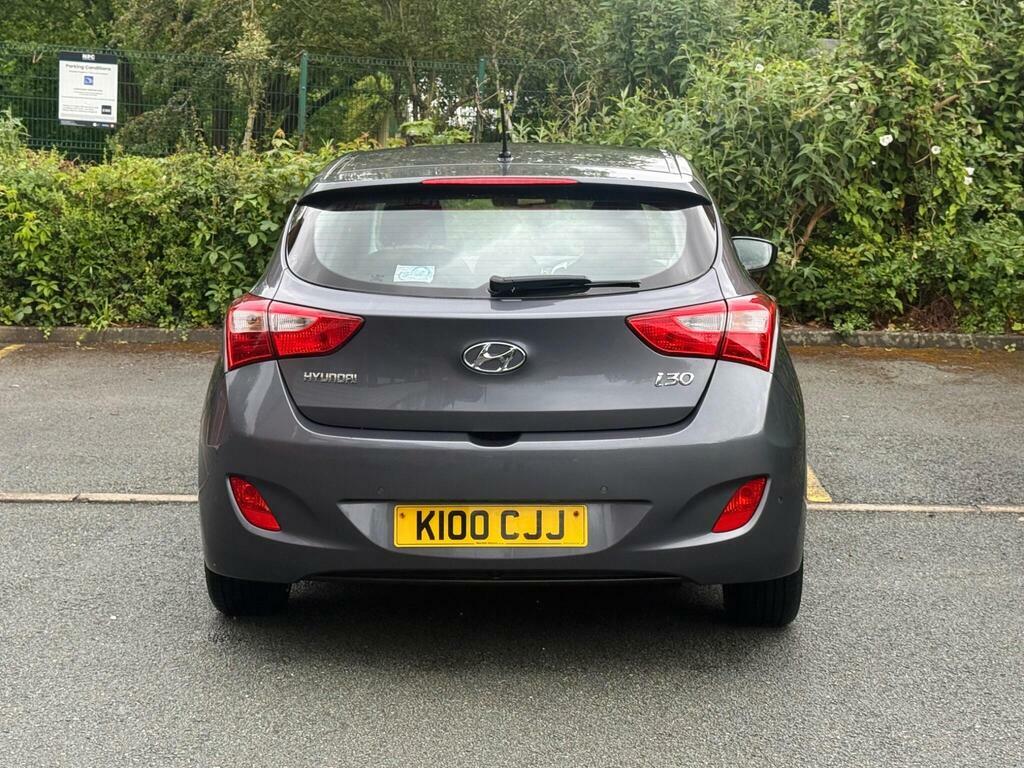 Hyundai I30 Hatchback Crdi Black #8