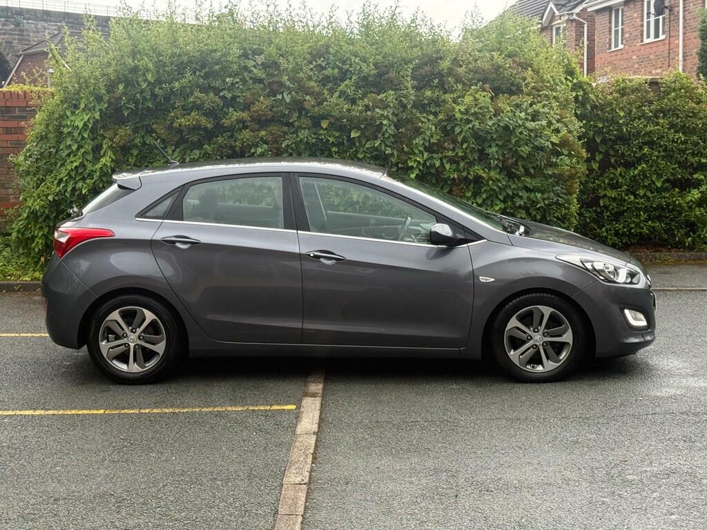Hyundai I30 Hatchback Crdi Black #14