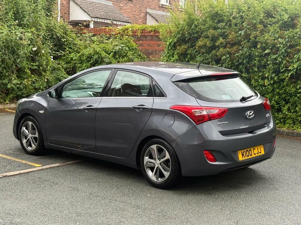 Hyundai I30 Hatchback Crdi Black #7