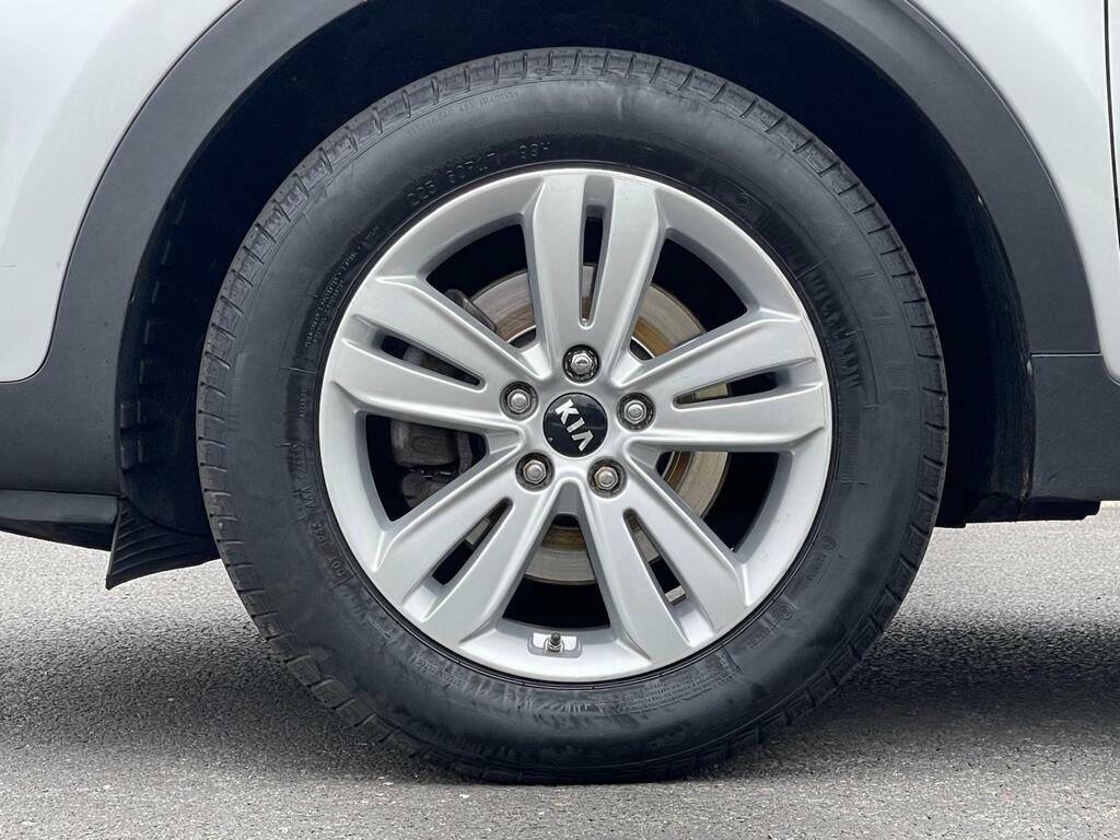 Kia Sportage Black #19