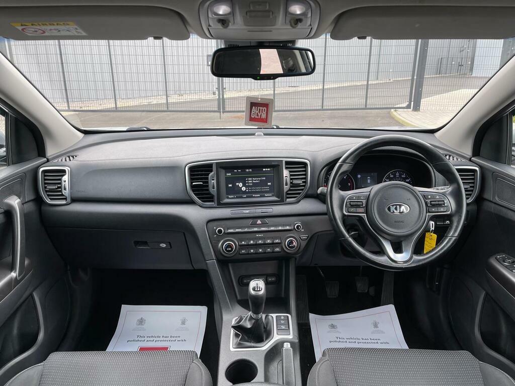 Kia Sportage Black #11