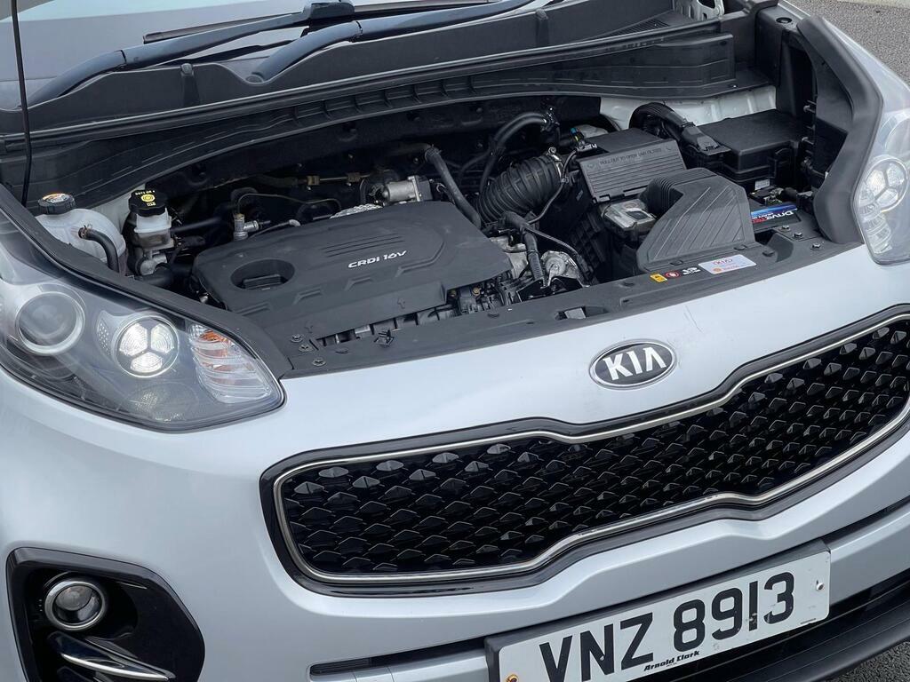 Kia Sportage Black #15