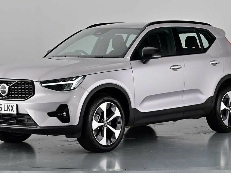 Volvo XC40 Plus, B3 Mild Hybrid, Dark YF75LKX Silver #4