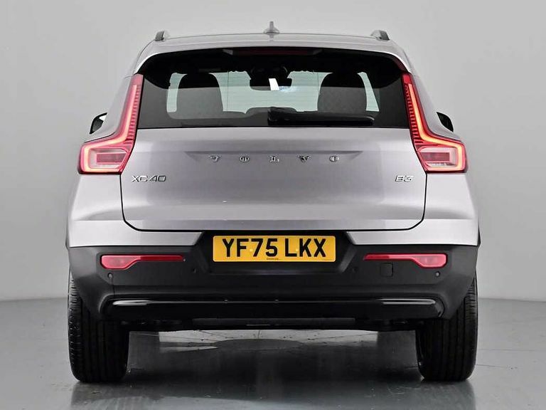 Volvo XC40 Plus, B3 Mild Hybrid, Dark YF75LKX Silver #5