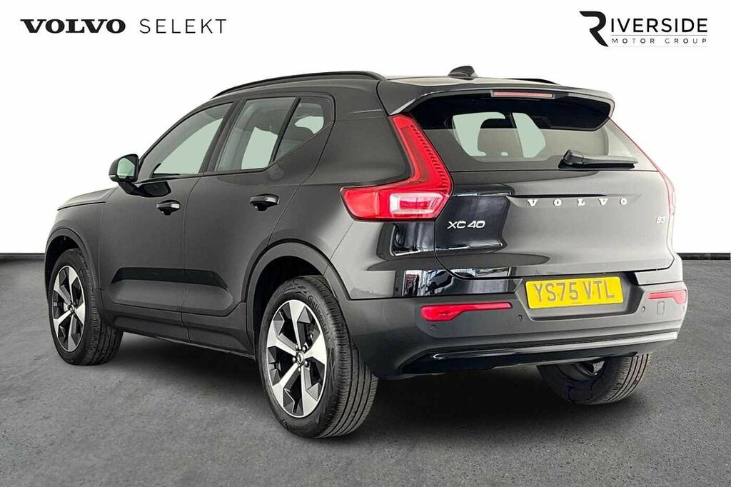 Volvo XC40 Plus, B3 Mild Hybrid, Dark YS75VTL Black #6