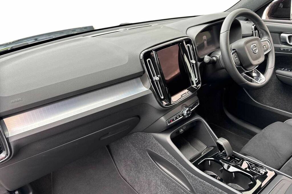 Volvo XC40 Plus, B3 Mild Hybrid, Dark YS75VTO Black #3