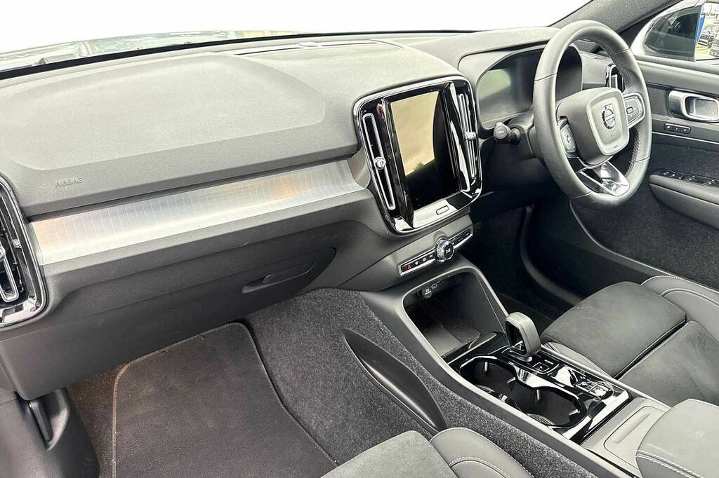 Volvo XC40 Plus, B3 Mild Hybrid, Dark YY75TLX Grey #5