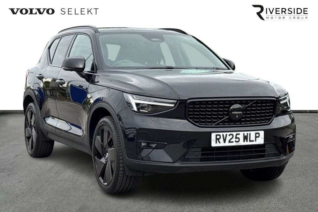 Volvo XC40 Black Edition Ultra, B3 Mild Hybrid, RV25WLP Black