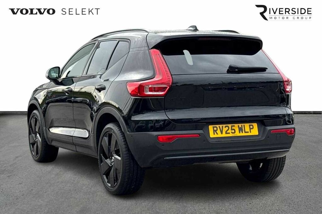 Volvo XC40 Black Edition Ultra, B3 Mild Hybrid, RV25WLP Black #6
