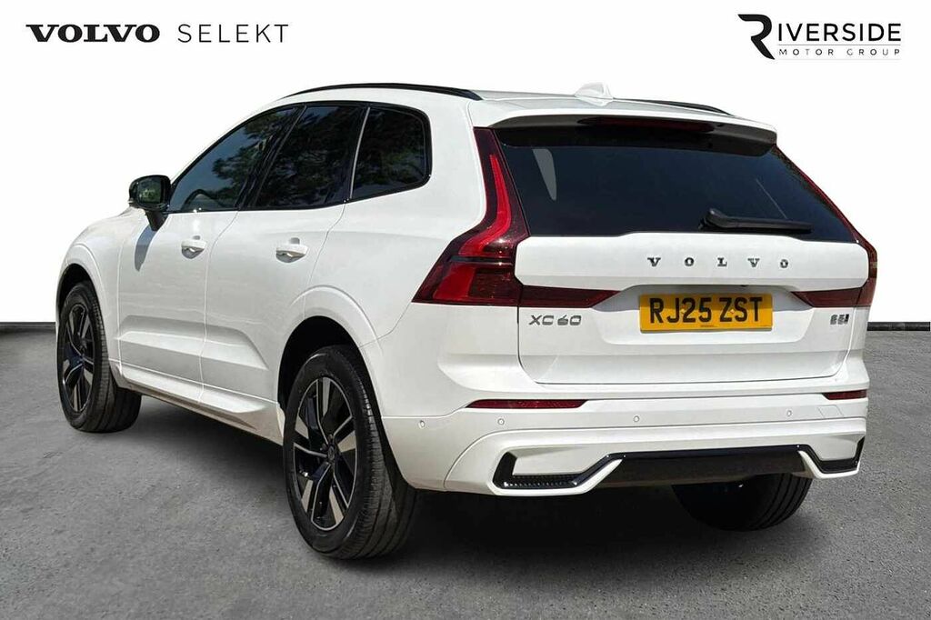 Volvo XC60 Plus, B5 Awd Mild Hybrid, Dark RJ25ZST White #6