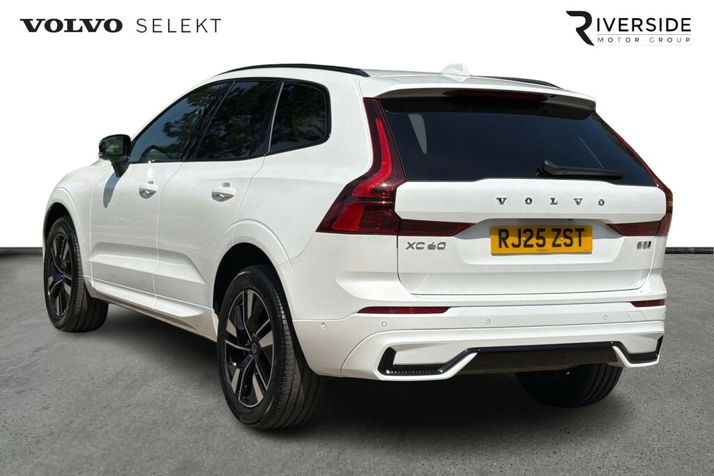 Volvo XC60 Plus, B5 Awd Mild Hybrid, Dark RJ25ZST White #5