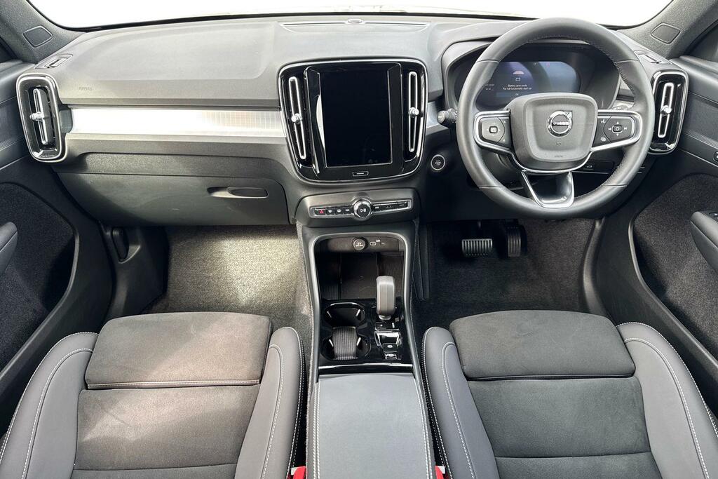 Volvo XC40 Plus, B3 Mild Hybrid, Dark RV75WCE Grey #6