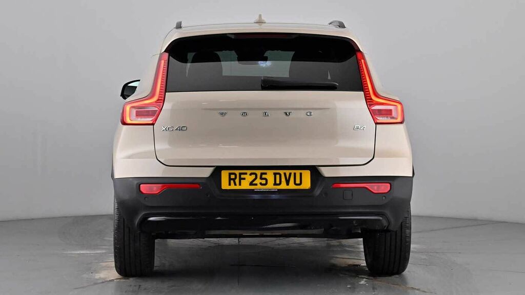 Volvo XC40 Plus, B4 Mild Hybrid, Dark RF25DVU #5