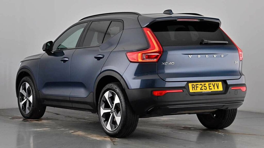 Volvo XC40 Plus, B4 Mild Hybrid, Dark RF25EYV Blue #2