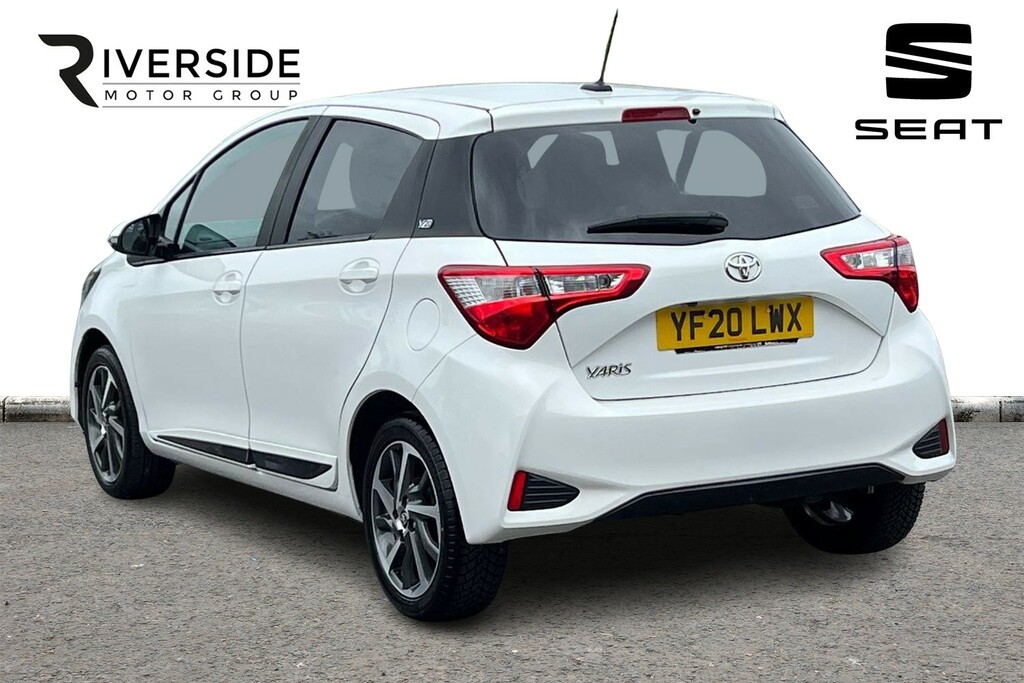 Toyota Yaris 1.5 Vvt-i Y20 Bi-tone Euro 6 YF20LWX White #3
