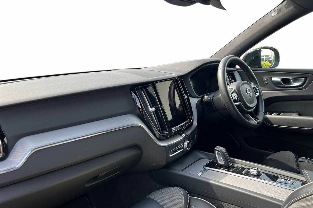 Volvo XC60 R-design, B5 Mild Hybrid YO21NMA Black #3