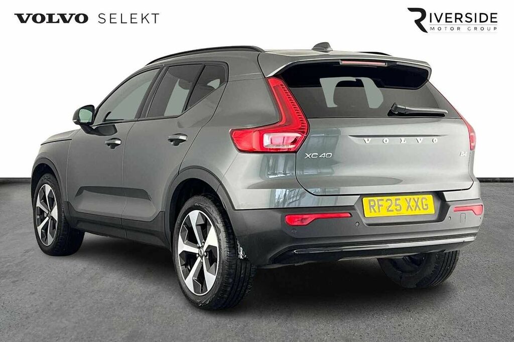 Volvo XC40 Plus, B4 Mild Hybrid, Dark RF25XXG #6