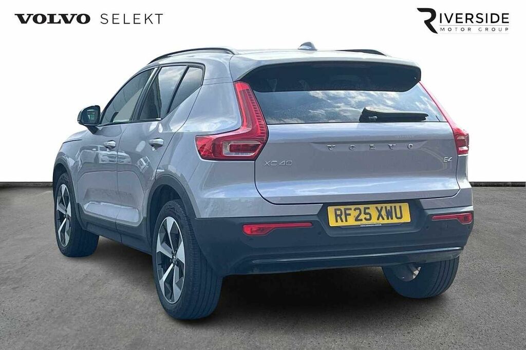 Volvo XC40 Plus, B4 Mild Hybrid, Dark RF25XWU Silver #5