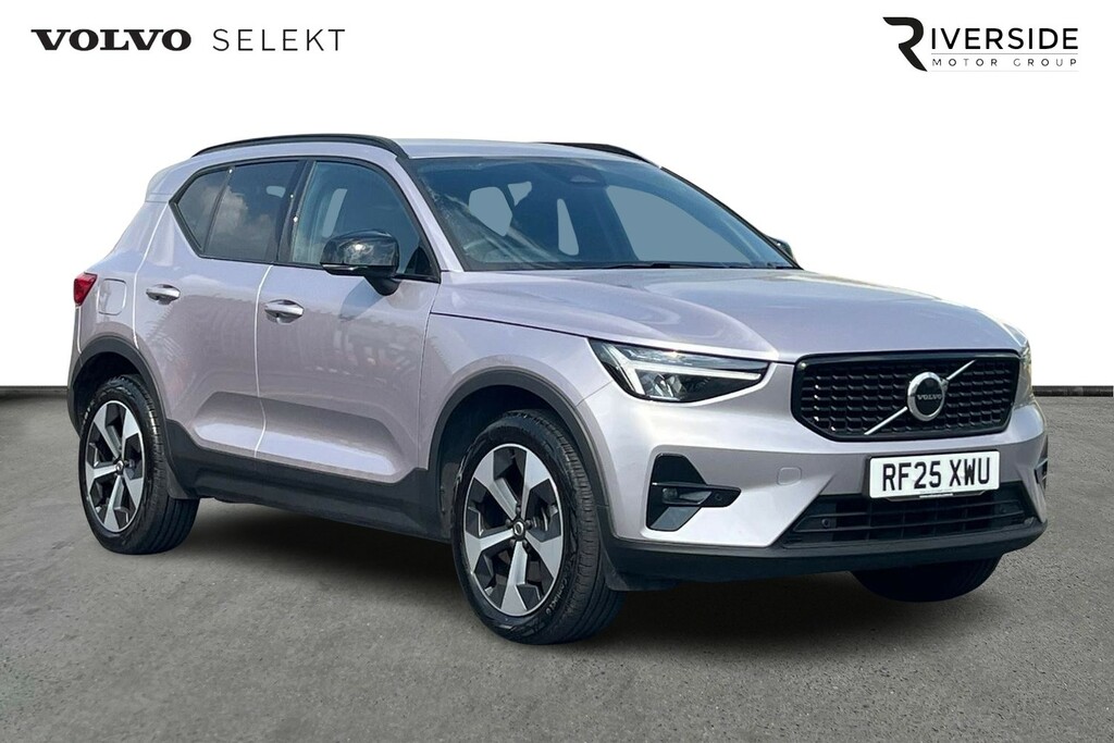 Volvo XC40 Plus, B4 Mild Hybrid, Dark RF25XWU Silver