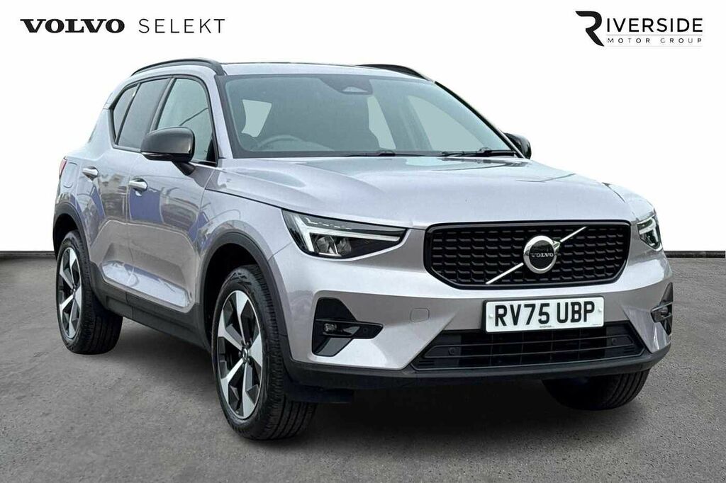 Volvo XC40 Plus, B4 Mild Hybrid, Dark Silver