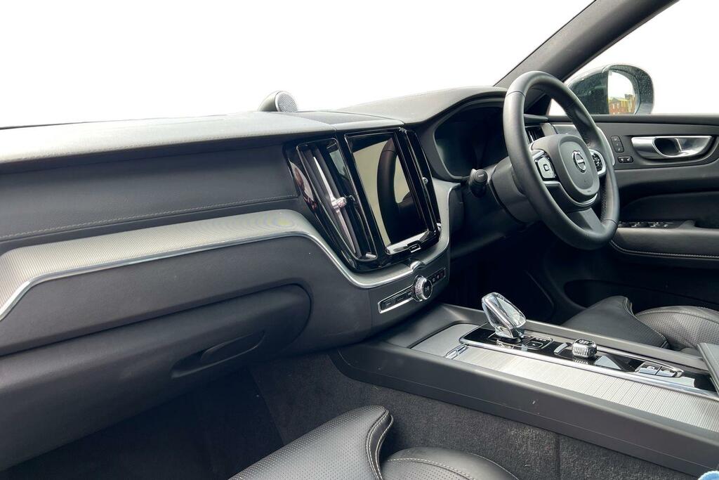 Volvo XC60 Black Edition Ultra, B5 Awd Mild Hybrid, RV25SSU Black #4