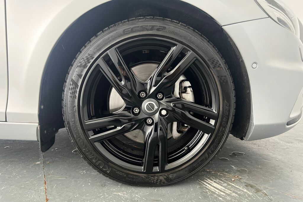 Volvo V40 T2 R-design Pro Xenium Pack Winter P KW67ELJ Silver #5
