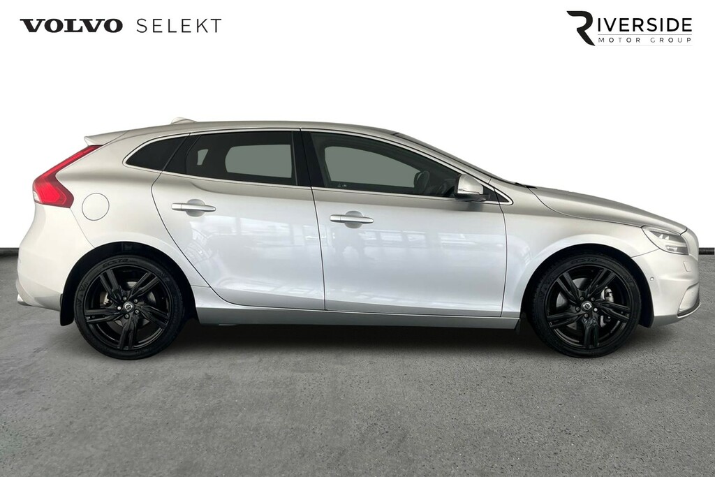 Volvo V40 T2 R-design Pro Xenium Pack Winter P KW67ELJ Silver #4