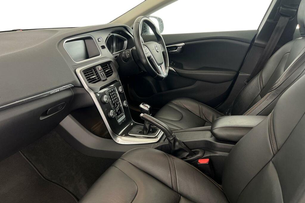 Volvo V40 D2 Pro Winter Pack White #4