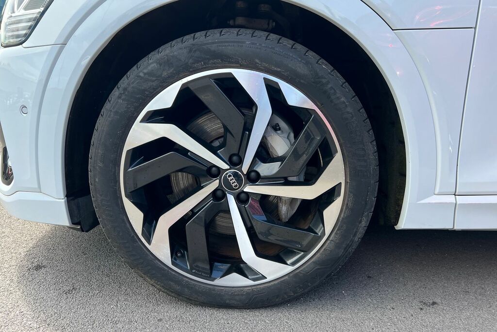 Audi E-tron 55 Black Edition Quattro 95Kwh 11Kw Char White #5