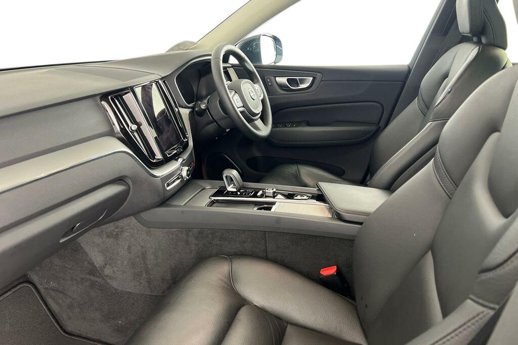 Volvo XC60 T6 Recharge Awd Plug-in Hybrid, B YY23KGV Blue #3