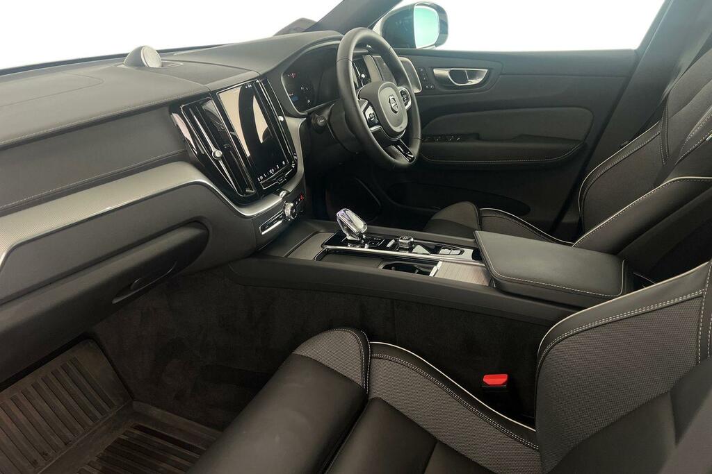 Volvo XC60 B5 Ultimate, Awd Mild Hybrid, Dark Silver #2