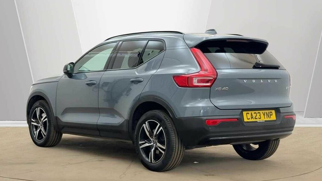 Volvo XC40 Plus, B3 Mild Hybrid, Dark CA23YNP Grey #2