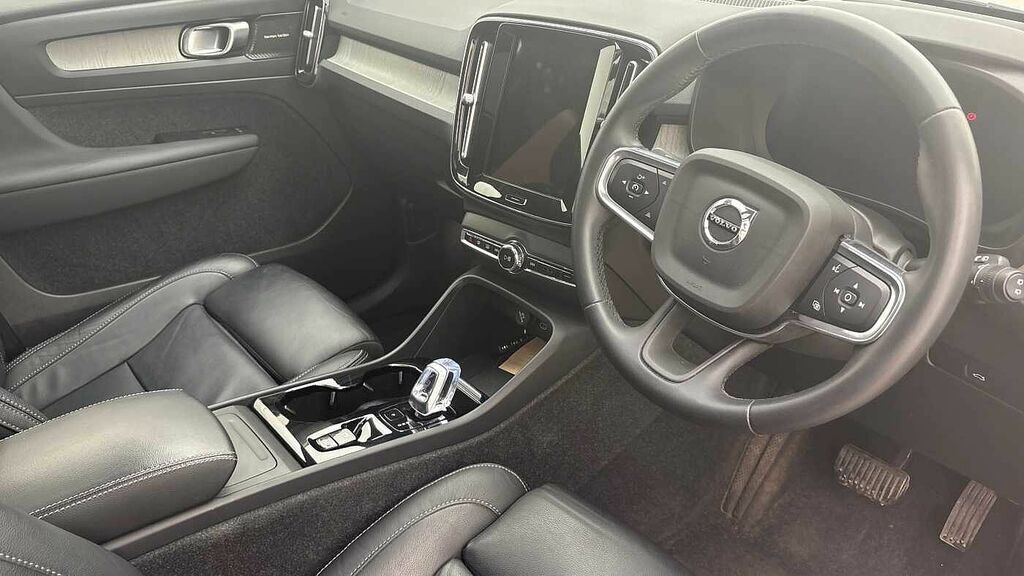 Volvo XC40 Ultimate, B4 Mild Hybrid, Dark CF23NCV Silver #3