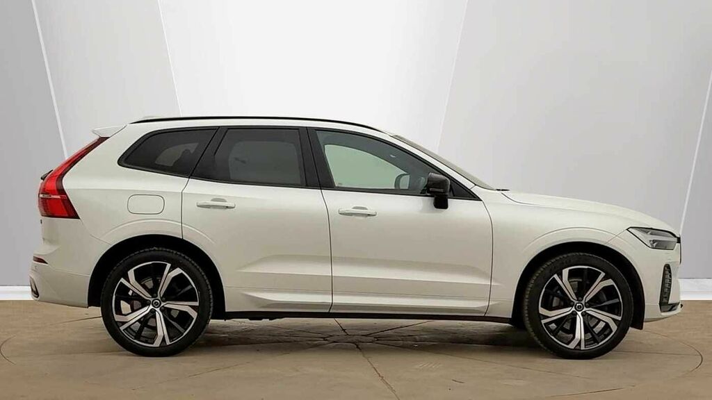 Volvo XC60 R-design, B5 Awd Mild Hybrid CK71VOC White #4