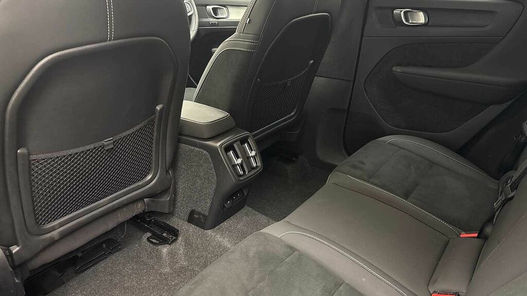 Volvo XC40 Plus, B4 Mild Hybrid, Dark RA25AXF Blue #6