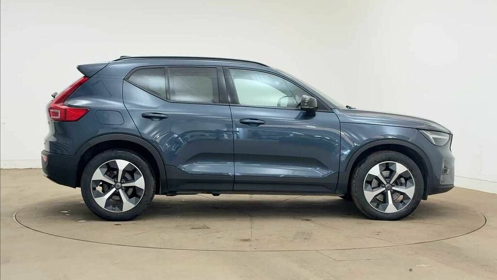 Volvo XC40 Plus, B4 Mild Hybrid, Dark RA25AXF Blue #4