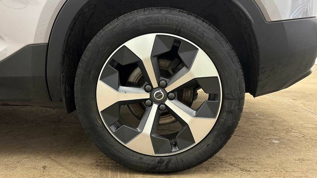 Volvo XC40 Plus, B3 Mild Hybrid, Dark RF25XXS Silver #5