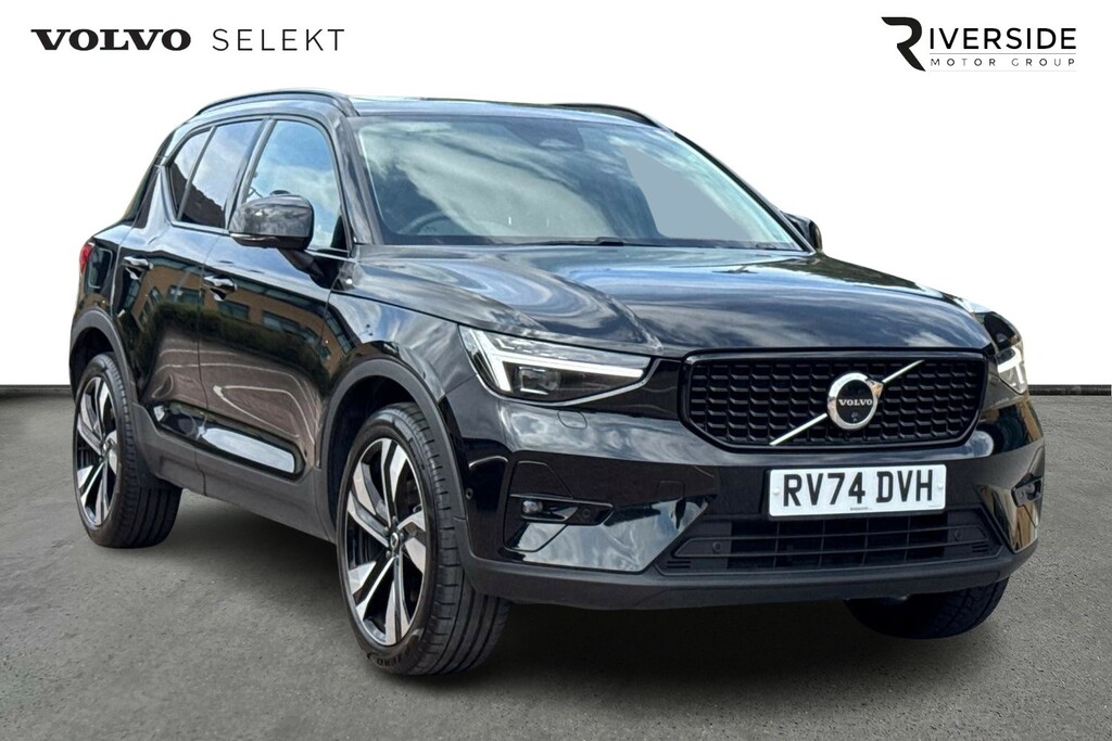 Volvo XC40 Ultra, B3 Mild Hybrid, Dark Black