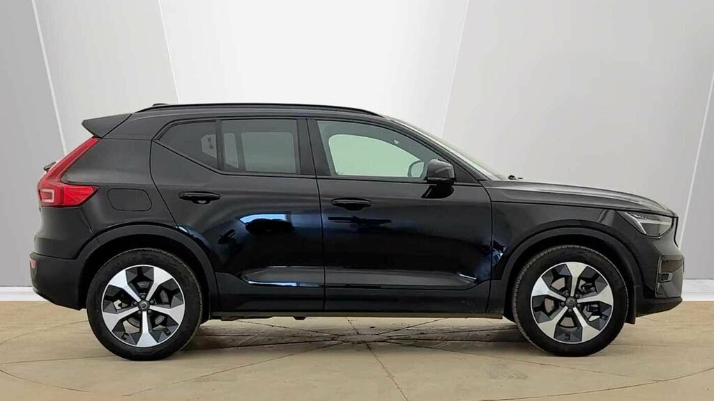 Volvo XC40 Plus, B4 Mild Hybrid, Dark OY75UVO Black #4