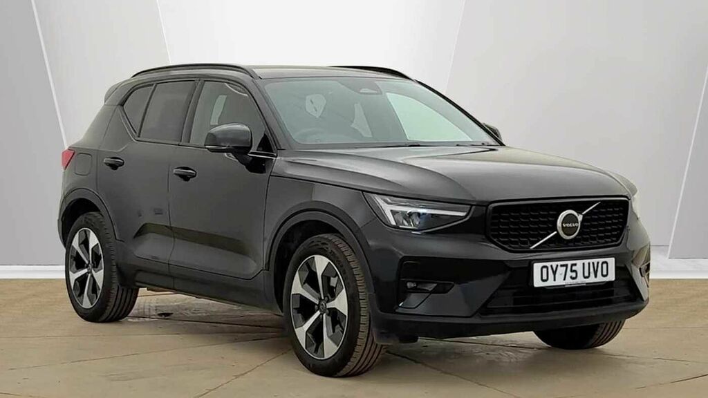 Volvo XC40 Plus, B4 Mild Hybrid, Dark Black