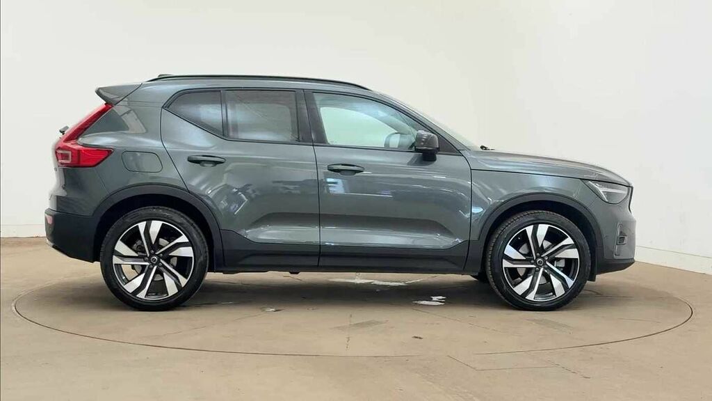 Volvo XC40 Ultra, B4 Mild Hybrid, Dark RF25WRA #4