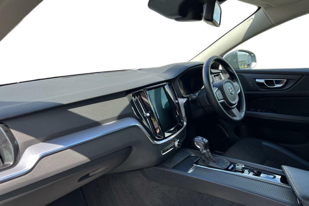 Volvo V60 T5 Momentum Grey #2