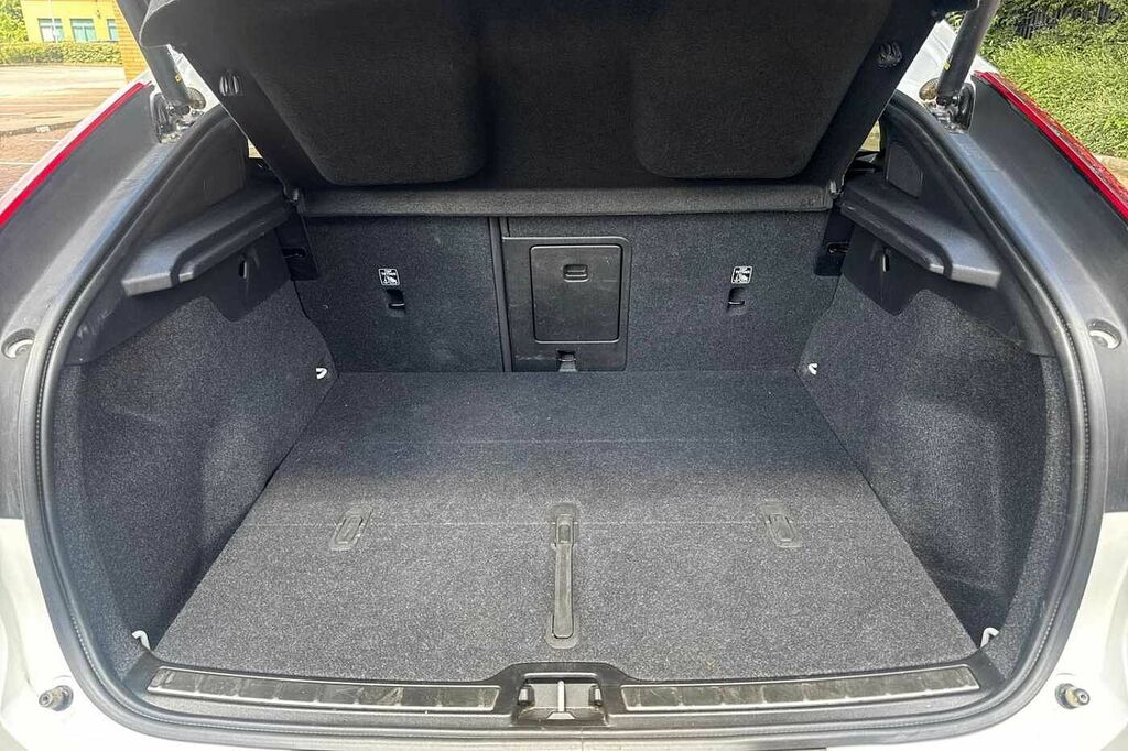Volvo C40 Recharge Core, Single Motor, Panoramic S Black #15