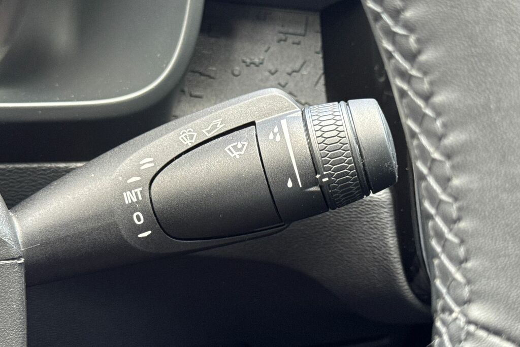 Volvo C40 Recharge Core, Single Motor, Panoramic S Black #65