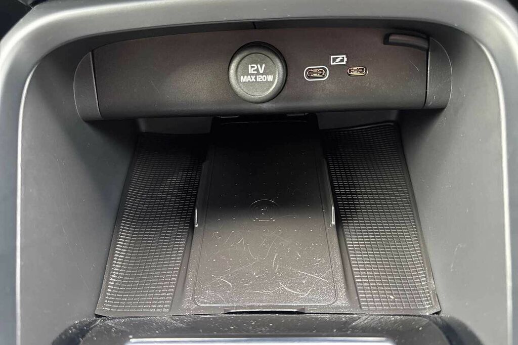 Volvo C40 Recharge Core, Single Motor, Panoramic S Black #68