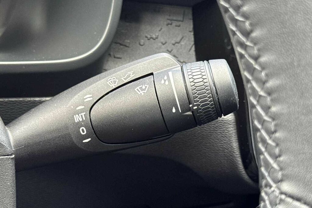 Volvo C40 Recharge Core, Single Motor, Panoramic S Black #66