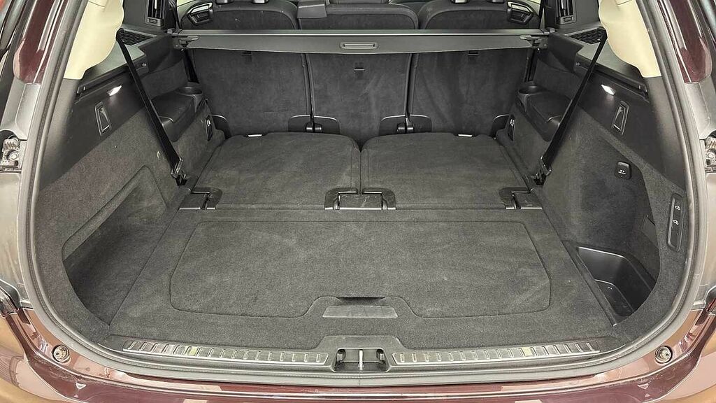 Volvo XC90 Plus, B5 Awd Mild Hybrid, Dark, 7 Seats RJ25XEF Red #5